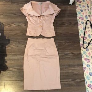 Mint condition suit! Gorgeous fit!!